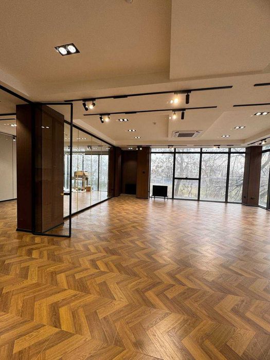 Сдам 131 м² Офис в Аренду. Шота Руставели. Текстильный мост. Фригат!