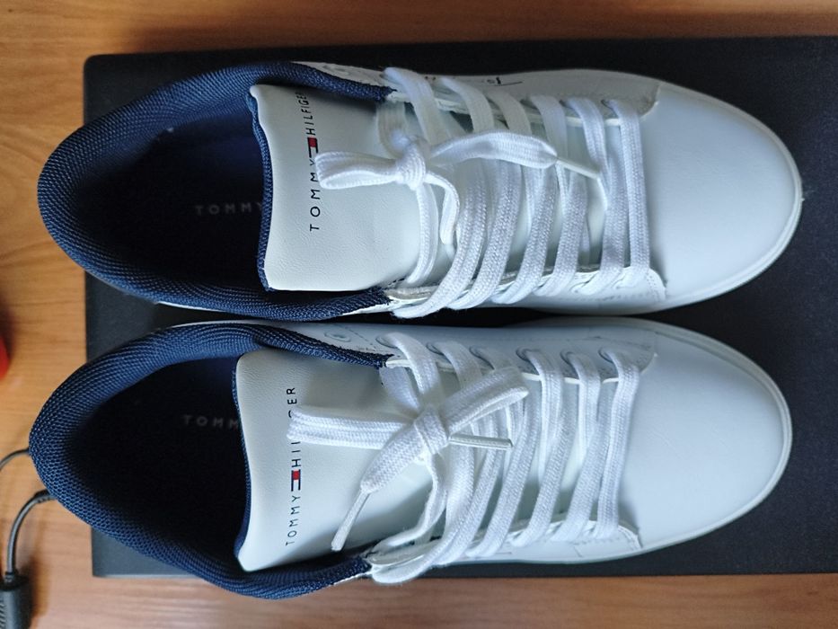 Продам обувь Tommy Hilfiger