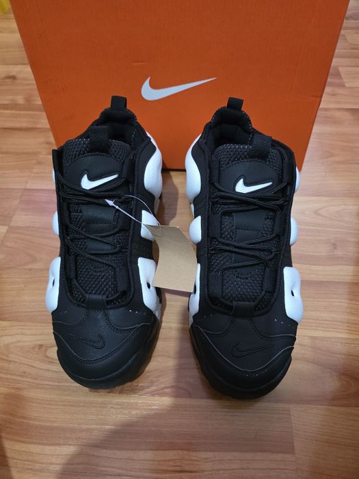 Adidasi Nike utempo