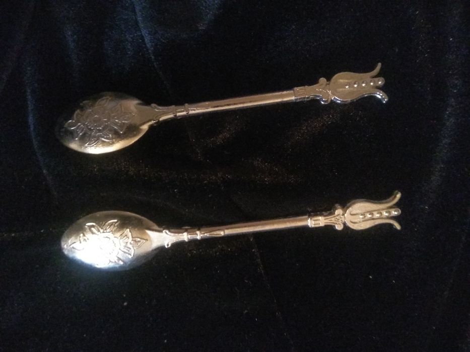 Десертные ложки с ресунками