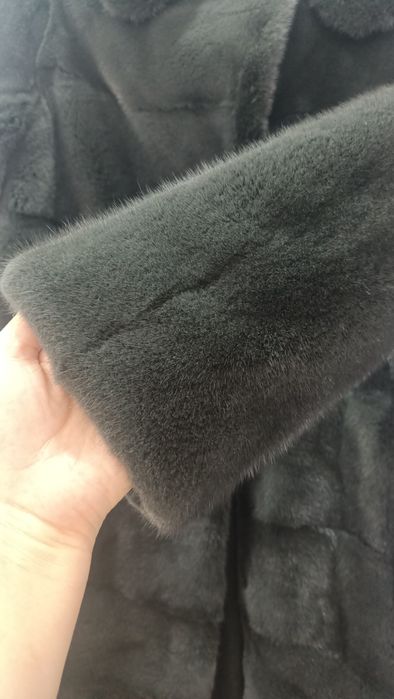 Продам норковую шубу