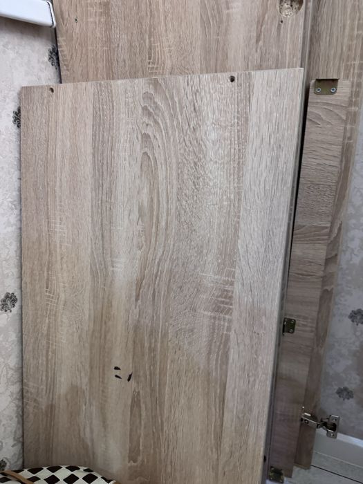 Продам шкаф с полками для вещей