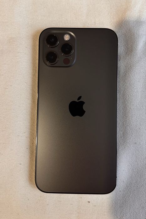 Iphone 12 pro 256 GB  като нов