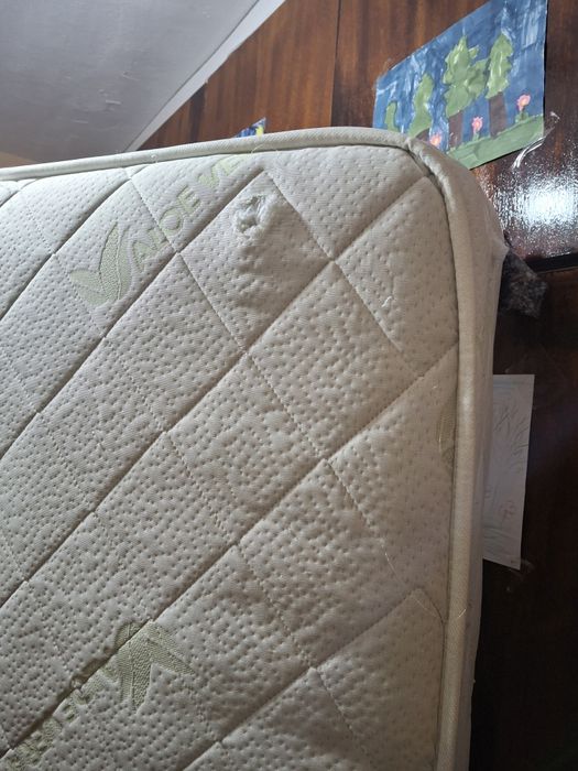 Два единични матраци