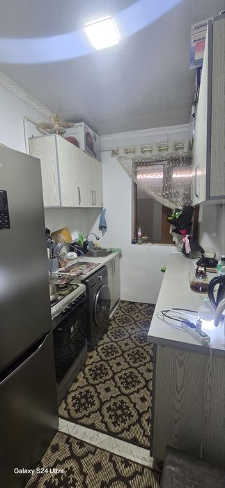 Вогзал рўпараси икки хонали уй ,