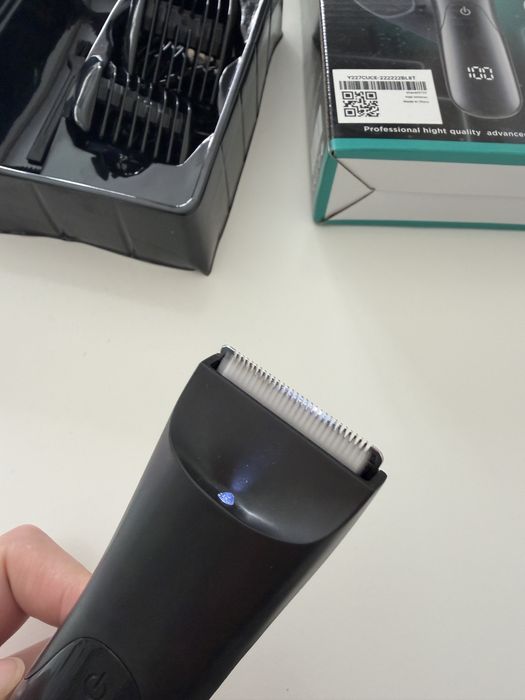 Masina tuns/aparat ras cu lama ceramica