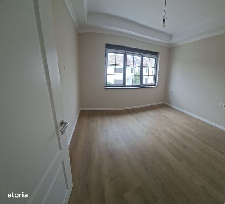 Duplex premium 5 camere, 3 bai, panouri fotovoltaice,Torontalului/ Meh