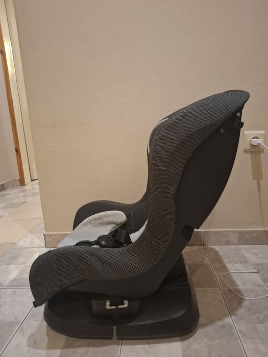 Детско столче за кола Moni