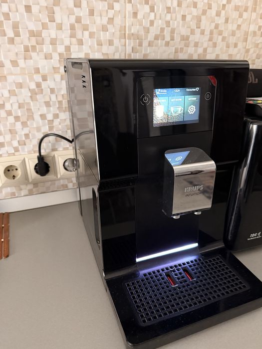 Espressor automat KRUPS Intuition EA873810