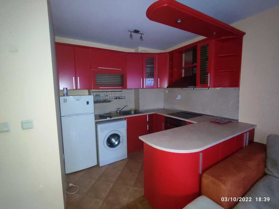 Дава се под наем Двустаен апартамент в Варна, Център - 70 кв.м за 612 € - Снимка #1