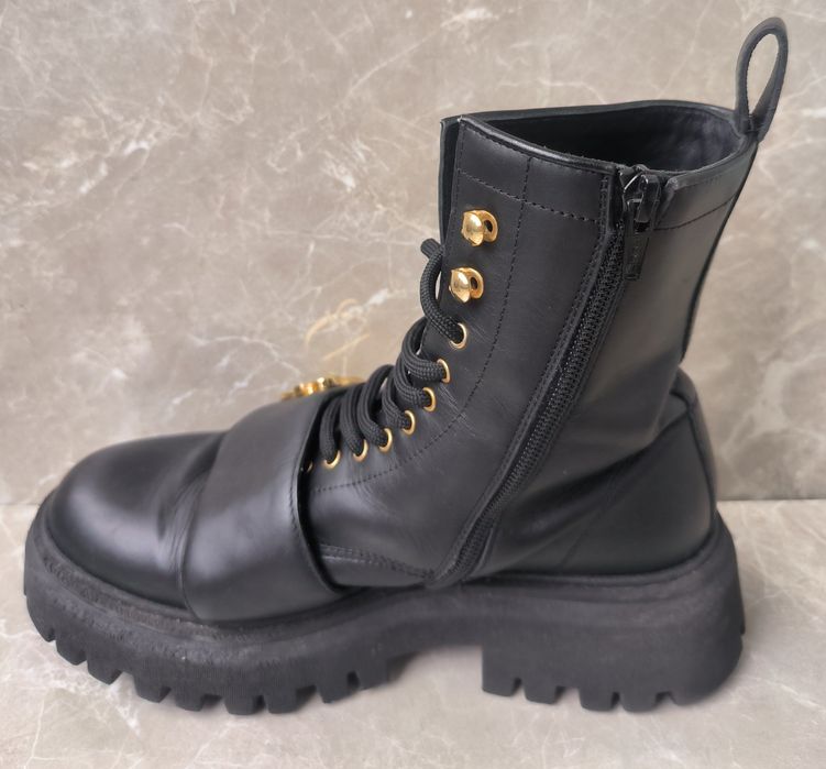 Ботуши Dsquared2 номер 38