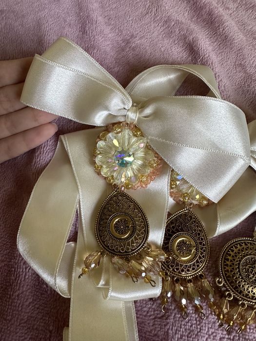 Украшения в национальном стиле