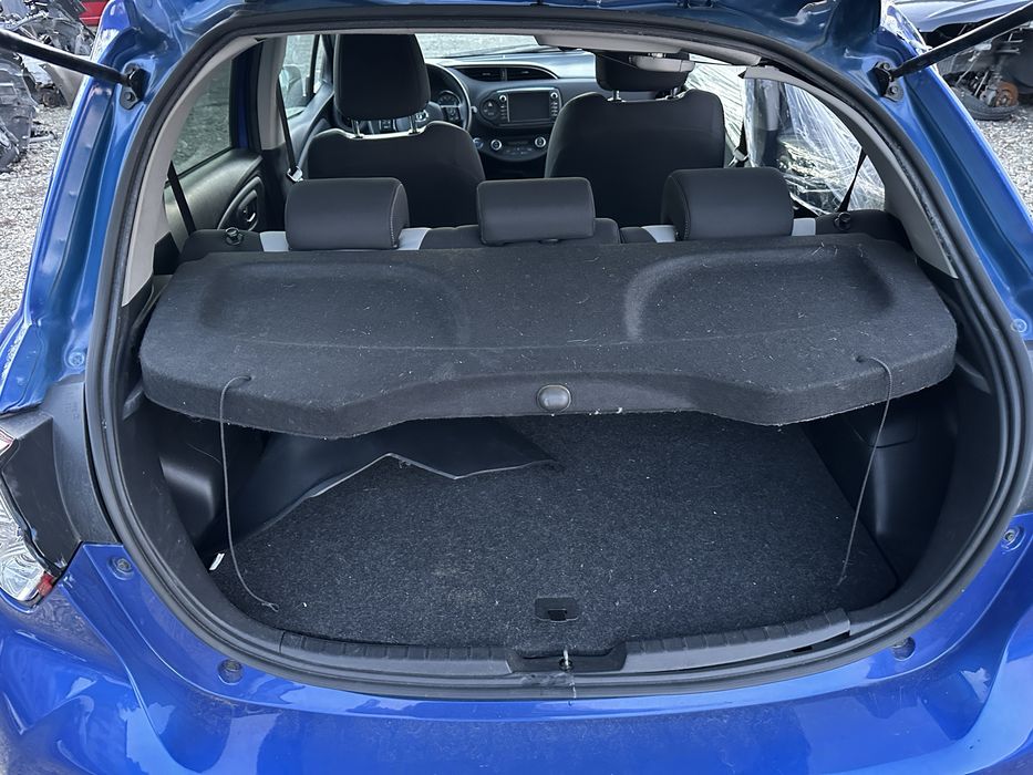 Toyota Yaris Тойота Ярис 2017г 1.5 hybrid 100кс  На части!