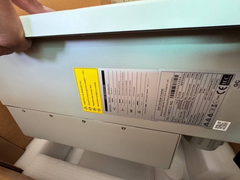 Продаётся  инвертор Онгрид 5кВт