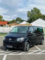 Inchiriez microbuz / bus 9 locuri - VW Caravelle