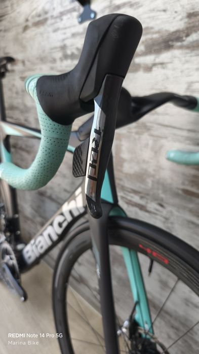 Карбонов аеро шосеен велосипед Bianchi Oltre RC SRAM Red AXS Powermeter Fulcrum Speed 40T | 57