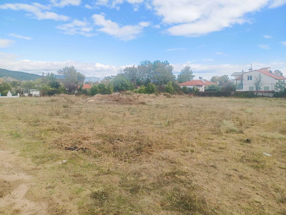 Продават се парцели в регулация с площ от 200 м2 в Аспровалта, Гърция