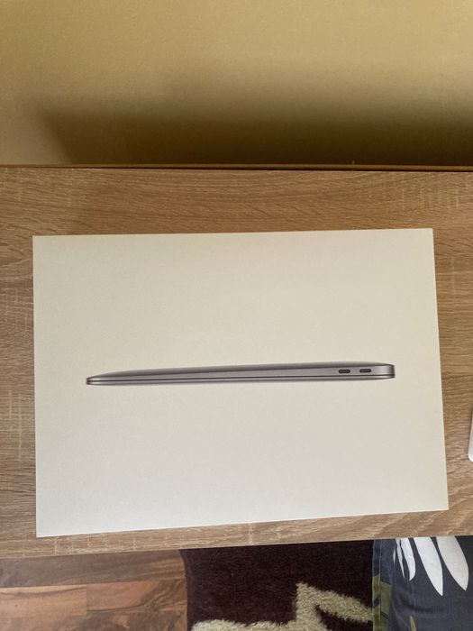 Macbook Air M1 2020 8GB RAM 256GB SSD