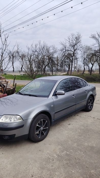 Vând passat benzină+gpl stare foarte bună.