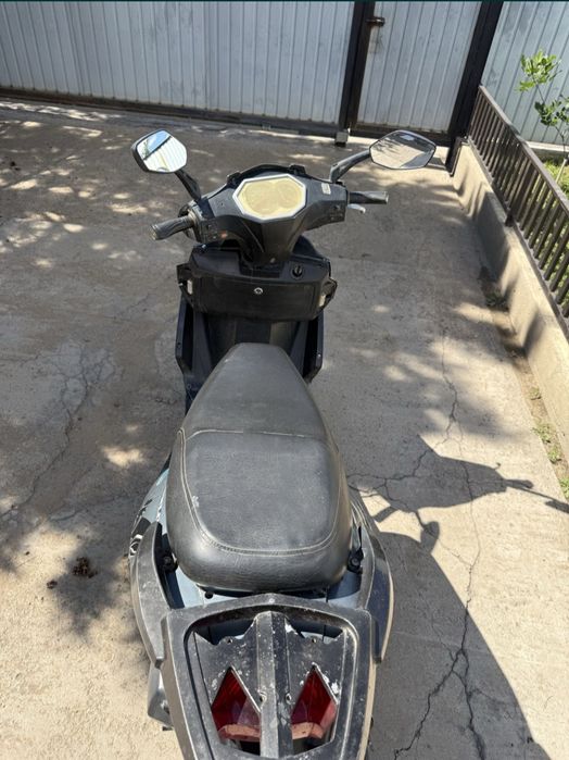 Продам скутер 80 куб