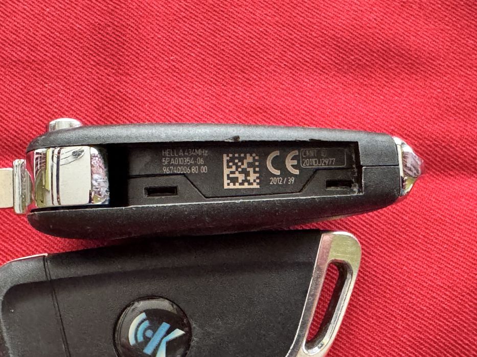 Ключ Citroen DS оригинален с 3бутона