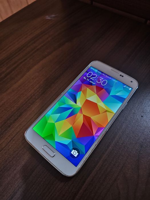 Samsung Galaxy S5 SM-G900F Работи отлично