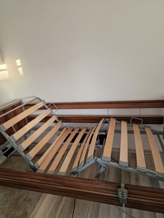 Vând pat Electric pt.persoane vârstnice sau cu dizabilități