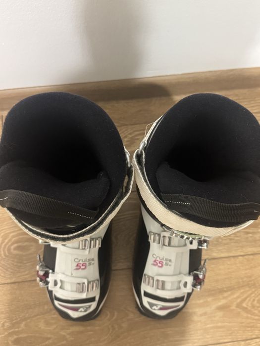 Clapari dama Nordica