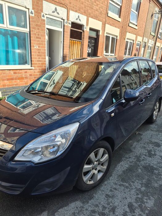 Vând Opel meriva