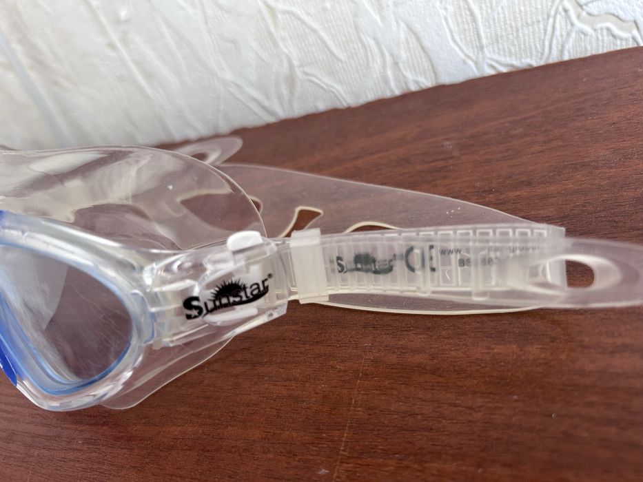 Продам очки для купания