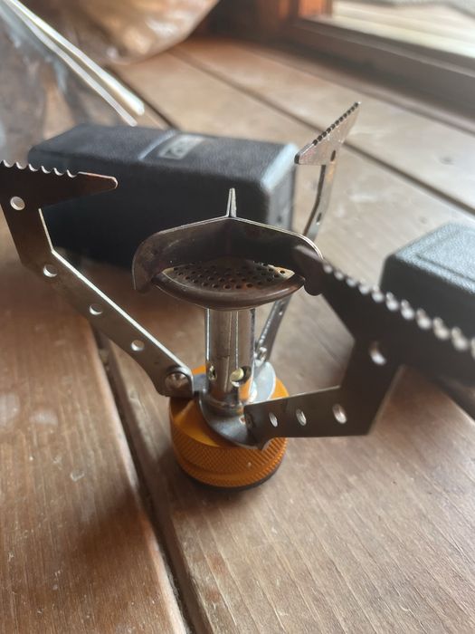 100 lei Primus super compact și butelie mare gaz patru sezoane