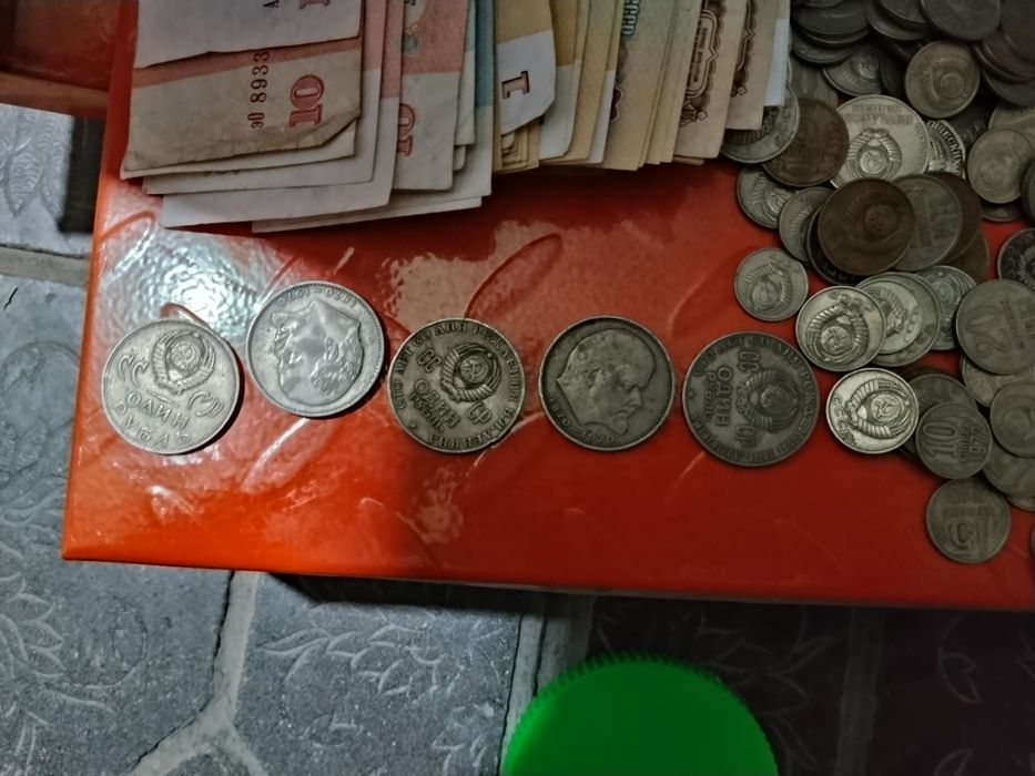 Манеты продается