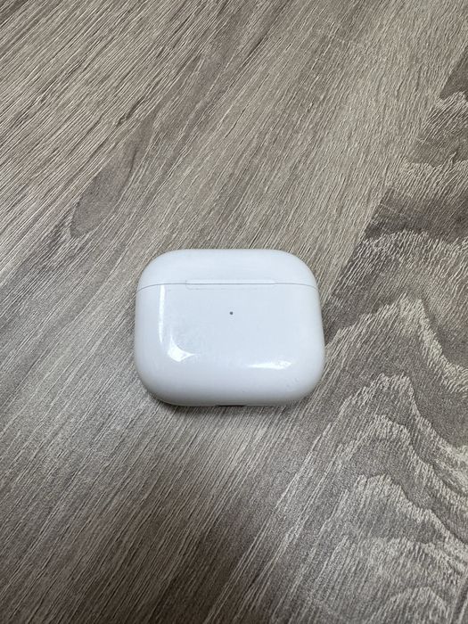 Продам кейс от наушников