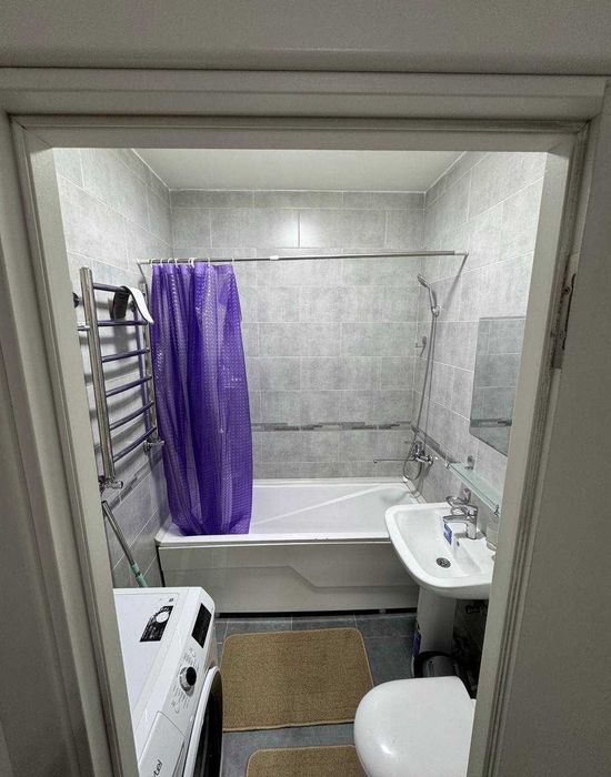 (Golden house) жк Assalom sohil , 5 минут до северного в, 3 комнатная