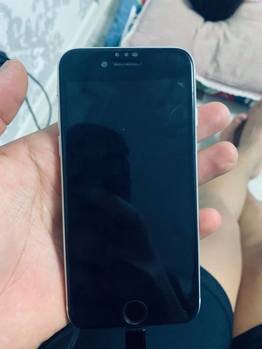 iPhone se 2020 64gb
