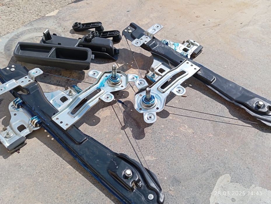 Стеклоподъёмник от Кобальта