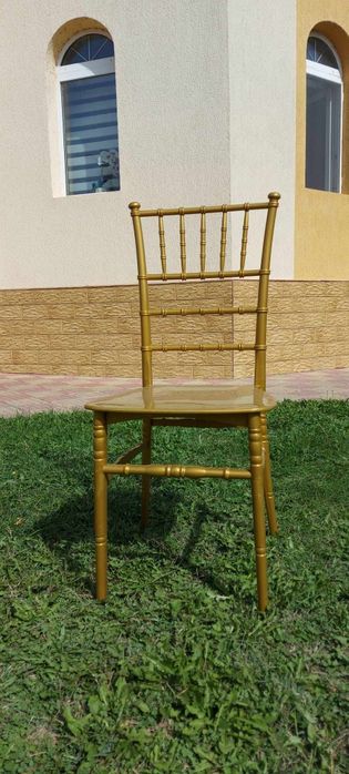 Vand sezlonguri noi, scaune, mese