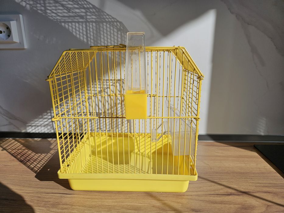 Клетки за малки птички + подарък