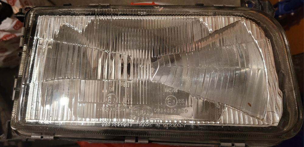 Преден фар за VW Пасат