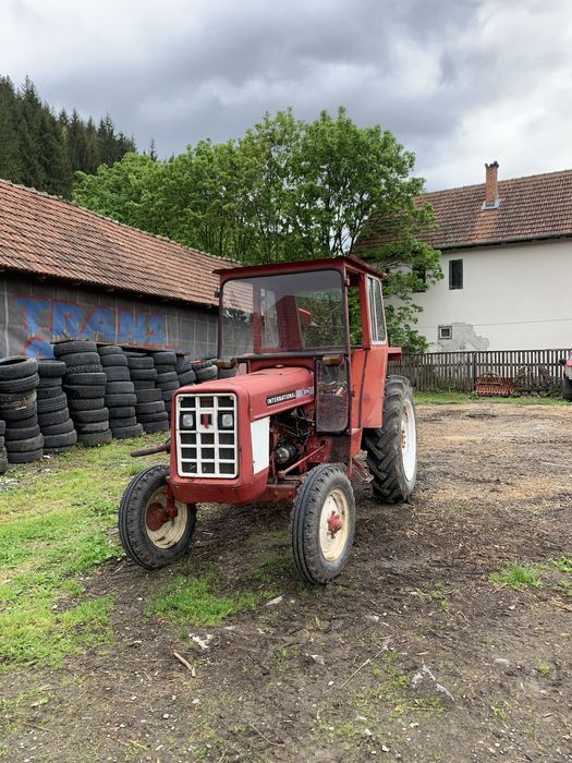 Tractor International 374 + cositoare gaspardo