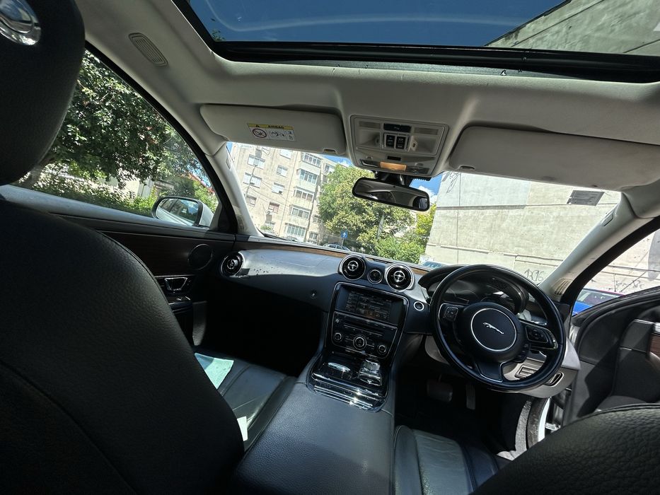 Jaguar XJ Dreapta 2014