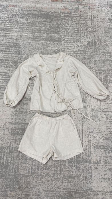 Продам летний костюм