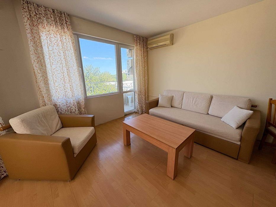 СПЕШНО!Диван разтегателен от кожа и лен