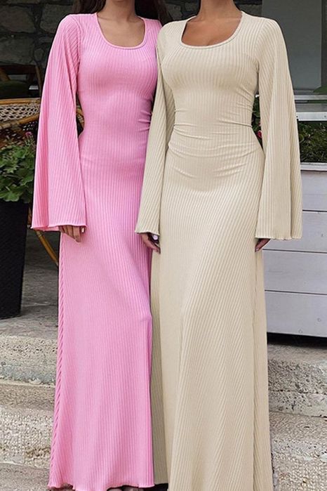 Бежевый платье .