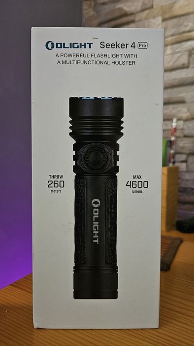 Заряден фенер Olight Seeker 4 Pro 4600 Лумена BLACK