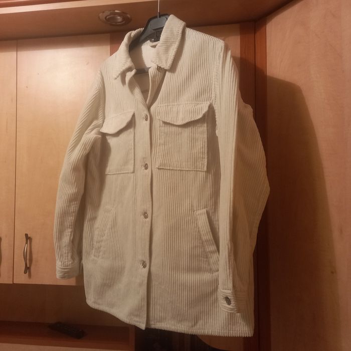 Vând 2 sacouri dama