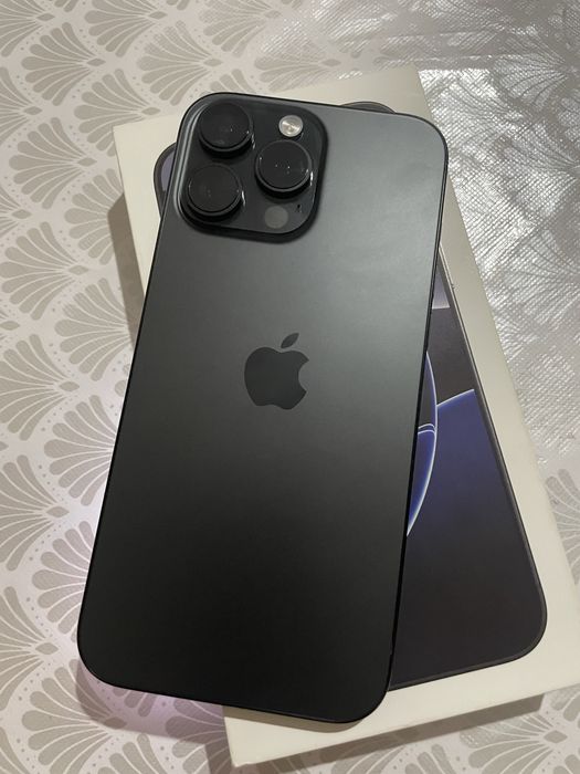 16 про Макс комплект