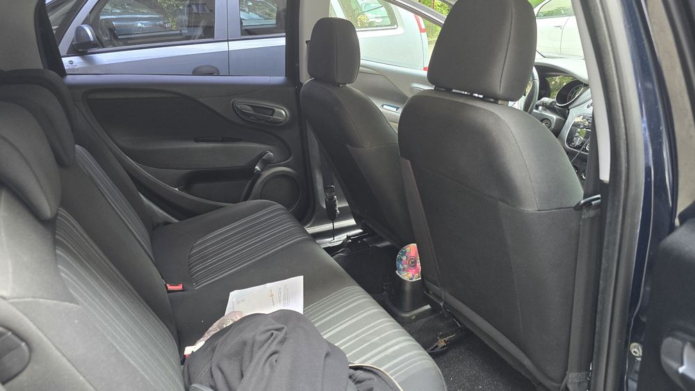 Fiat Punto 1.2 , an 07.2011 , 1242CC , 51 KW,  merita văzut proprietar