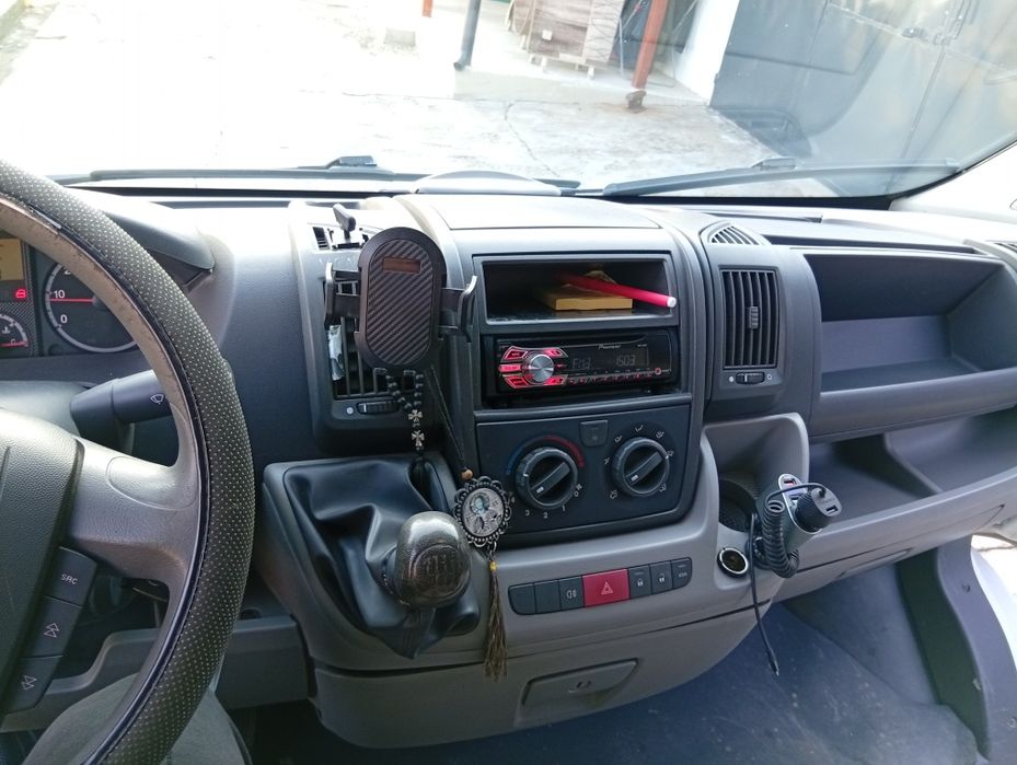 Furgoneta de vânzare