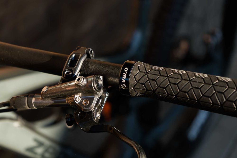 Bicicleta de enduro Zerode Katipo L